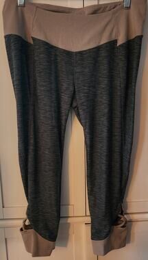 PrAna Workout Yoga Gray Green Blue Leggings Cropped Pants Size XL